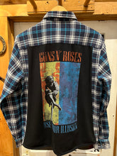 Load image into Gallery viewer, Chemise Guns N&#39; Roses Illusion
